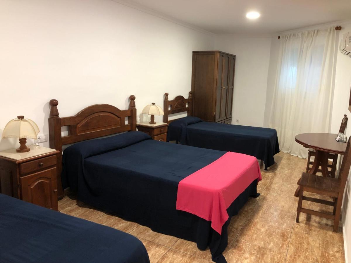 Hotel Manantiales ตอร์เรโมลิโนส ภายนอก รูปภาพ