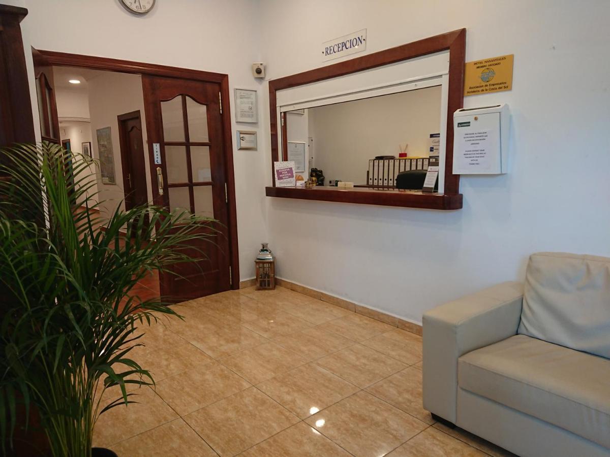 Hotel Manantiales ตอร์เรโมลิโนส ภายนอก รูปภาพ
