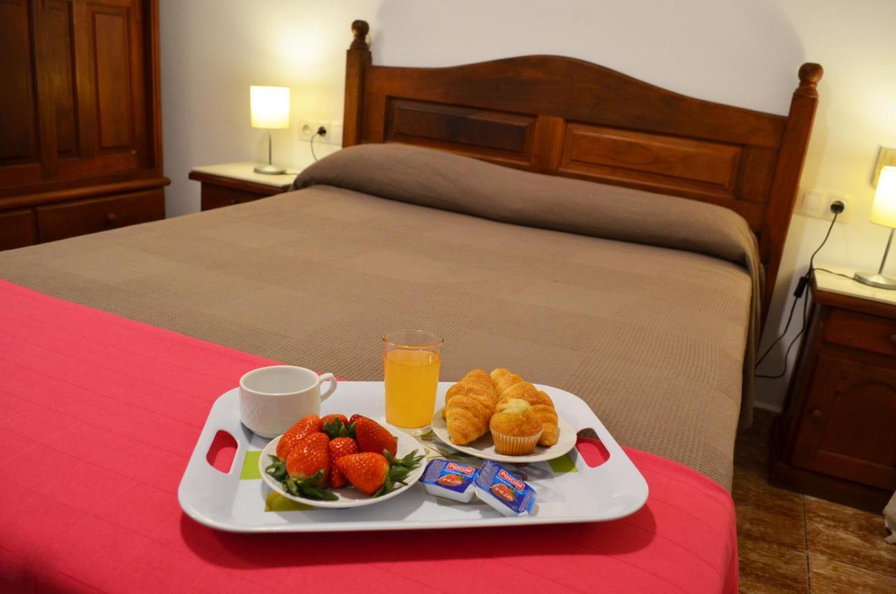Hotel Manantiales ตอร์เรโมลิโนส ภายนอก รูปภาพ