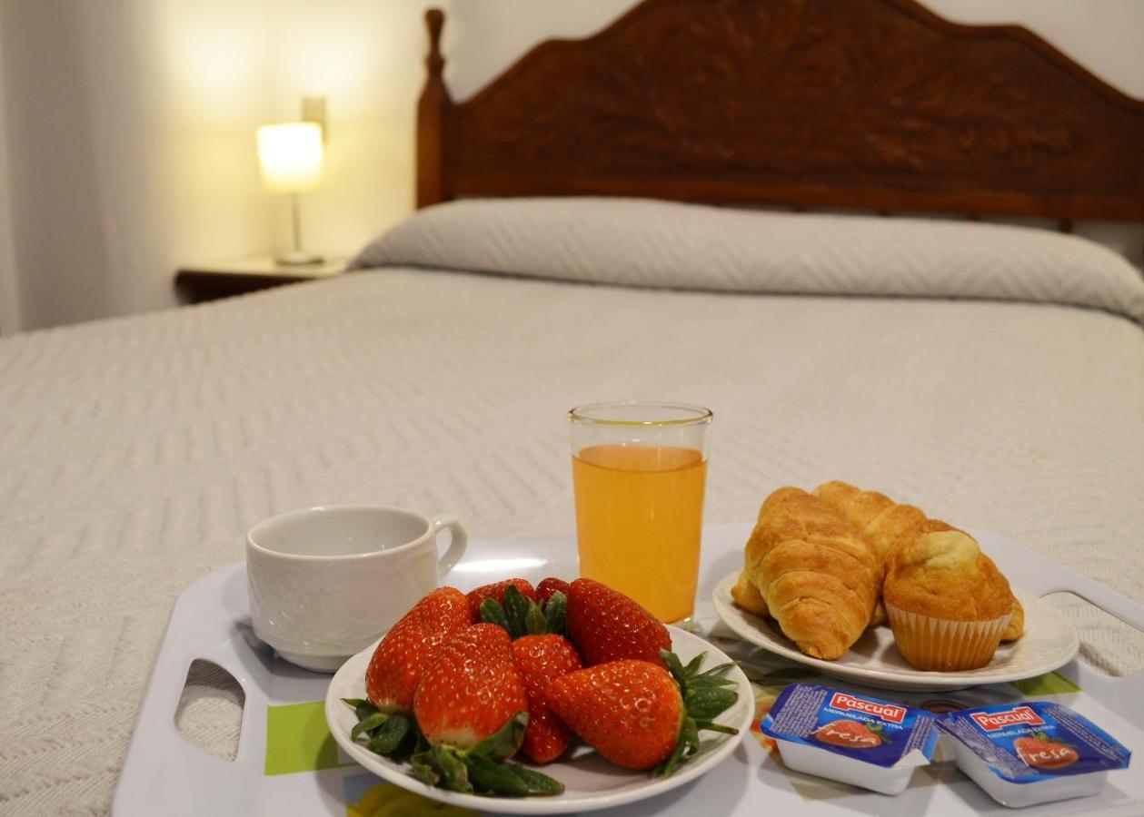 Hotel Manantiales ตอร์เรโมลิโนส ภายนอก รูปภาพ