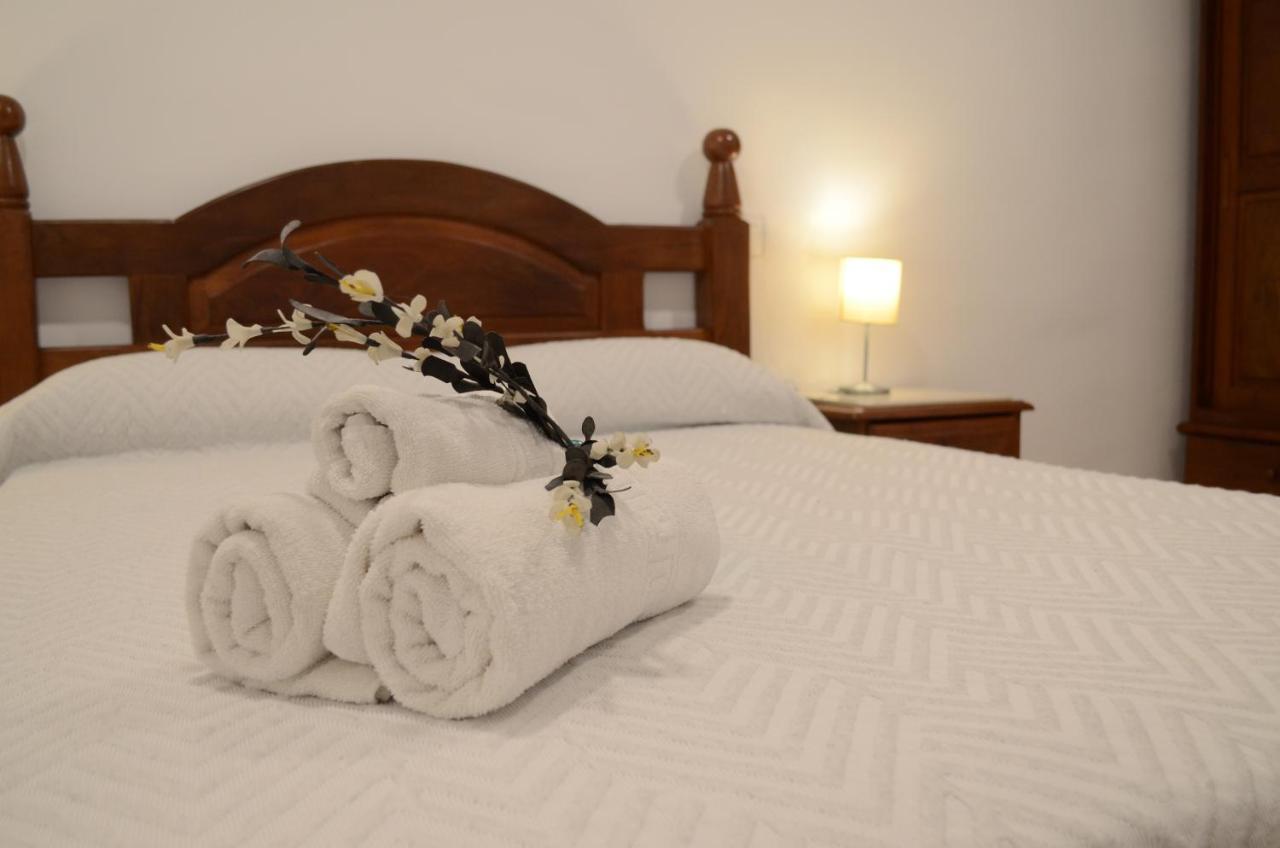 Hotel Manantiales ตอร์เรโมลิโนส ภายนอก รูปภาพ
