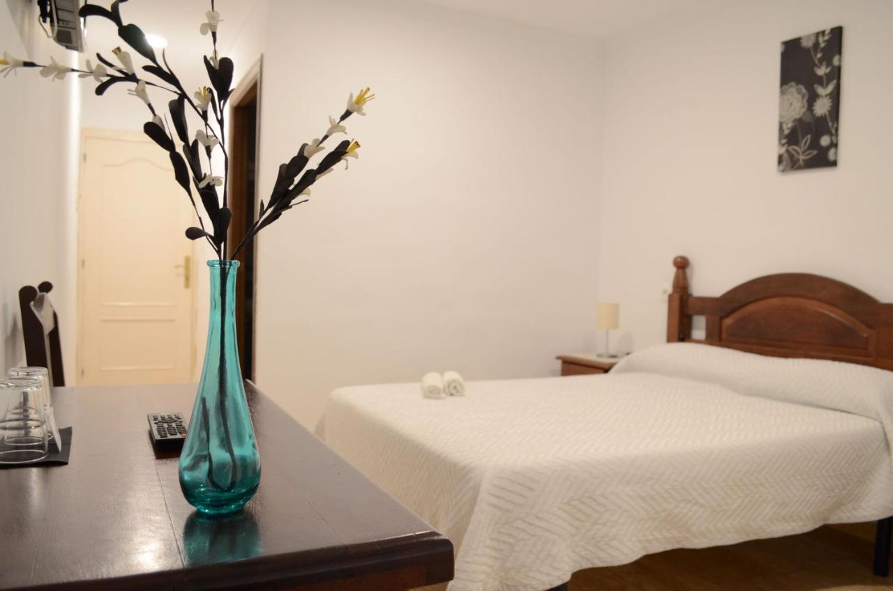 Hotel Manantiales ตอร์เรโมลิโนส ภายนอก รูปภาพ